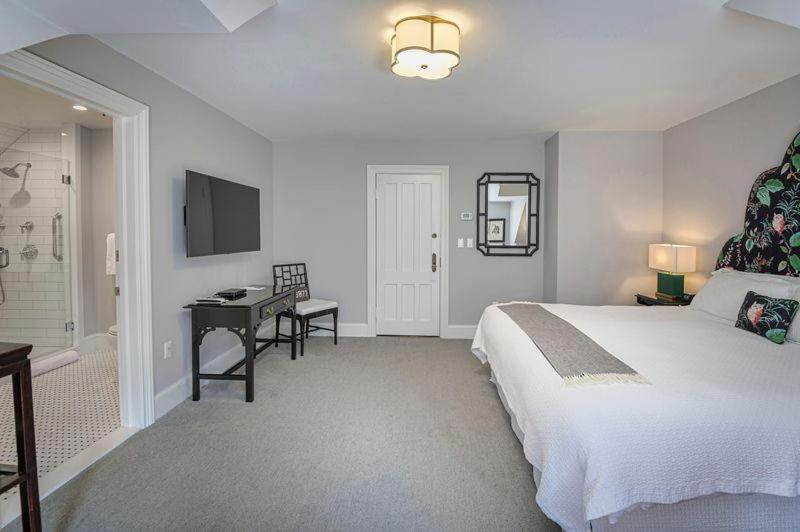 The West Lane 3* Ridgefield