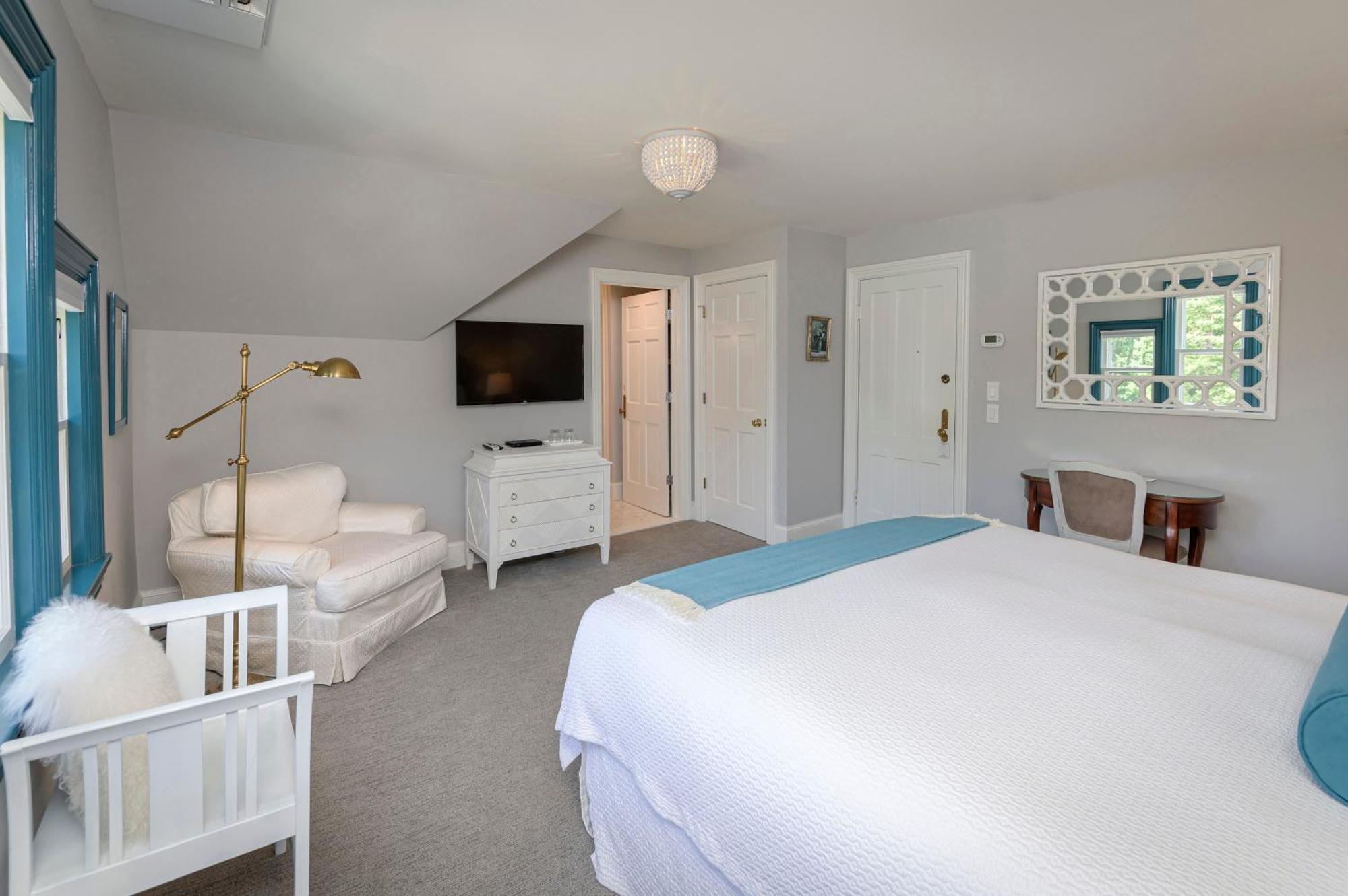 The West Lane 3* Ridgefield