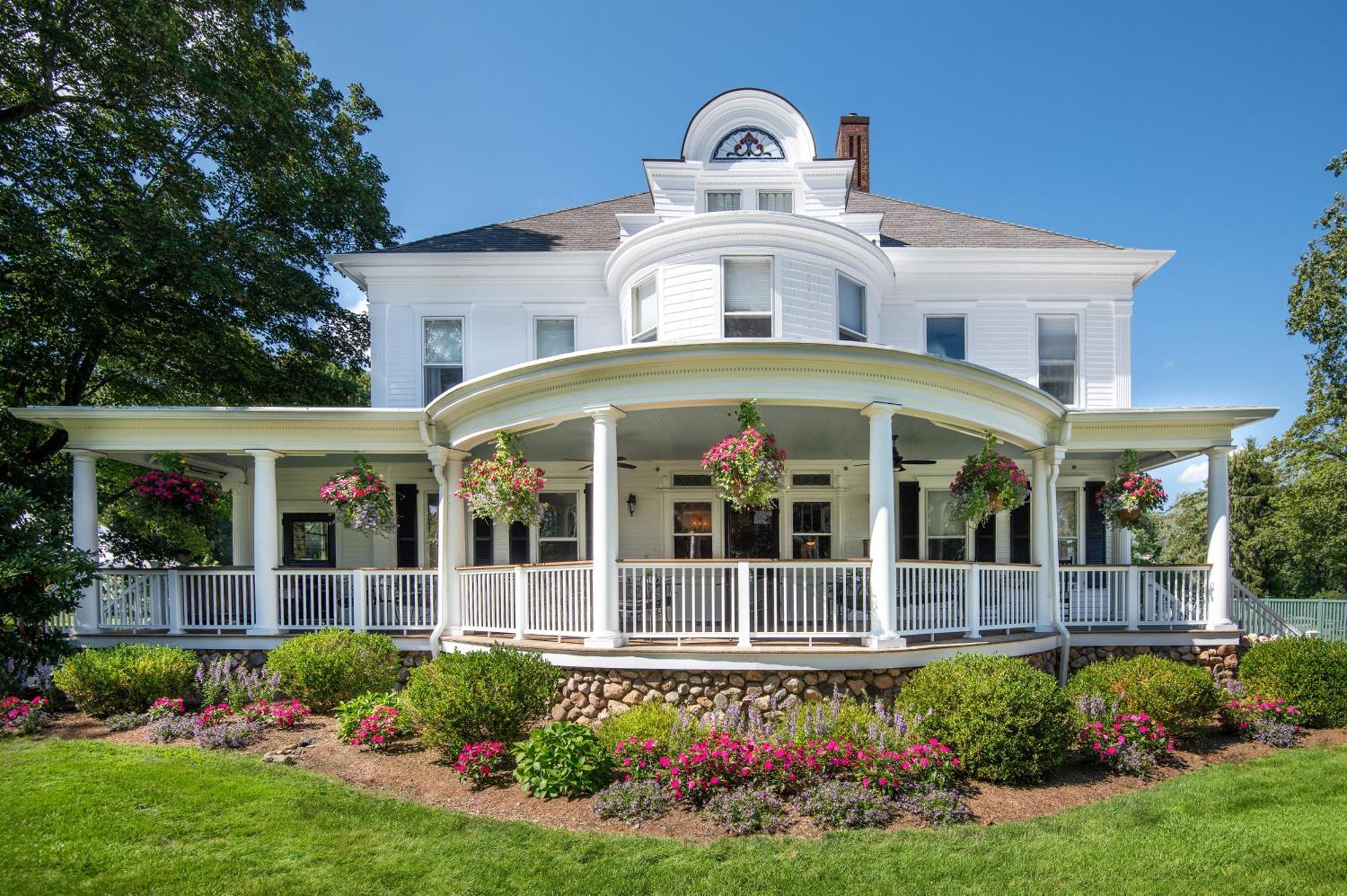 The West Lane Hotel Ridgefield